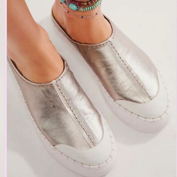 Free People leather Silver Slip-on Mule(Size 8) - Picture 2 of 9